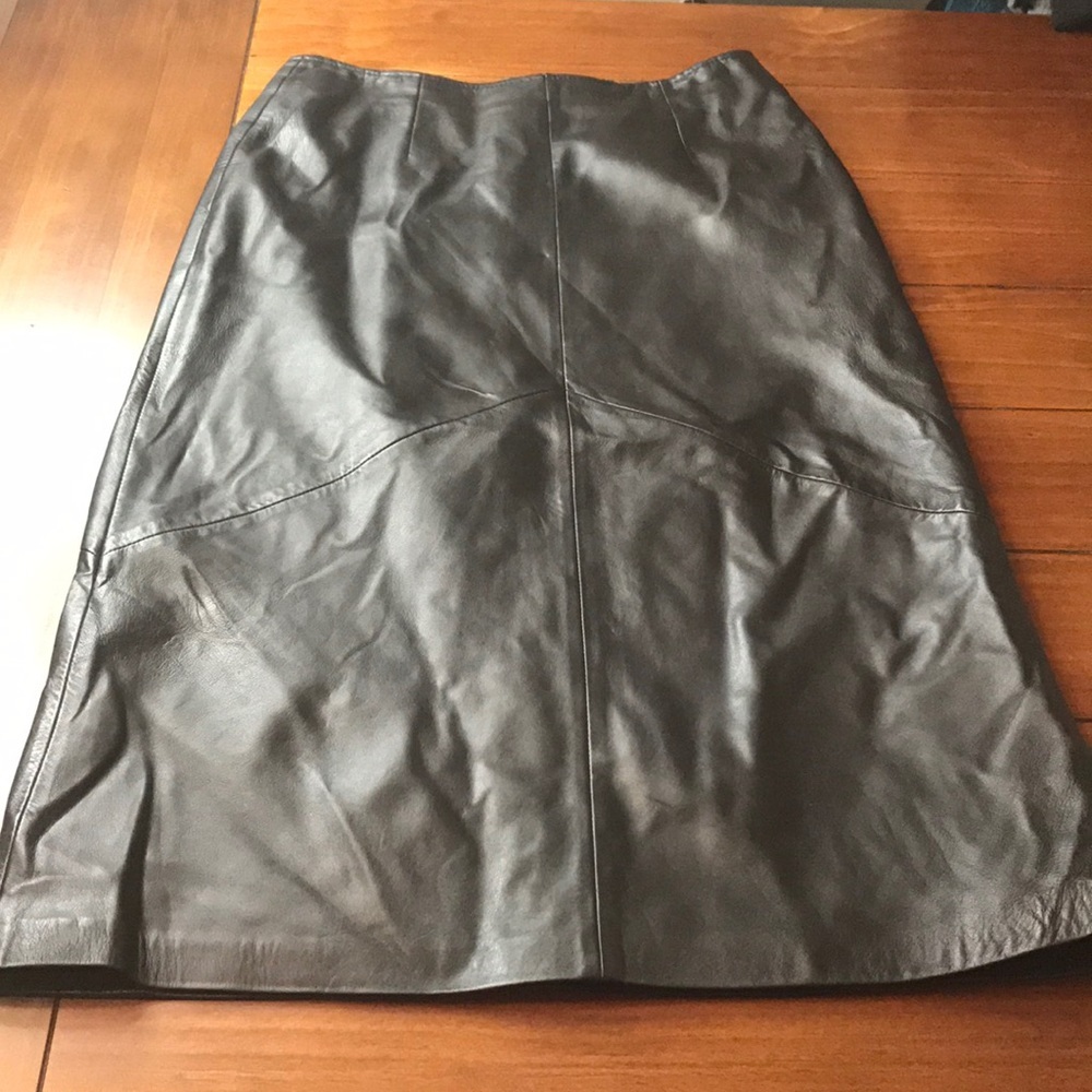 VS2 Solid Black Leather Skirt 6